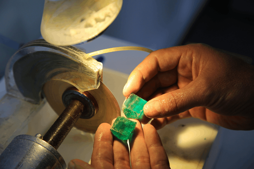 ALL ABOUT COLOMBIAN EMERALDS
